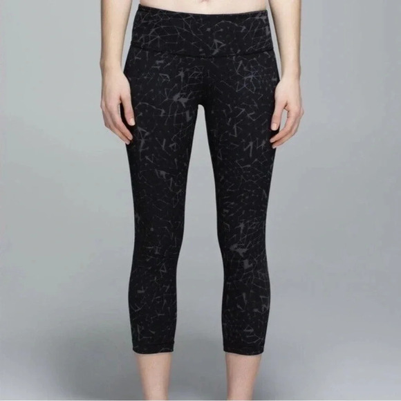 LULULEMON Wunder Under Crop II Luon  Star Crushed Coal Black Leggings Size 6 - Picture 8 of 9